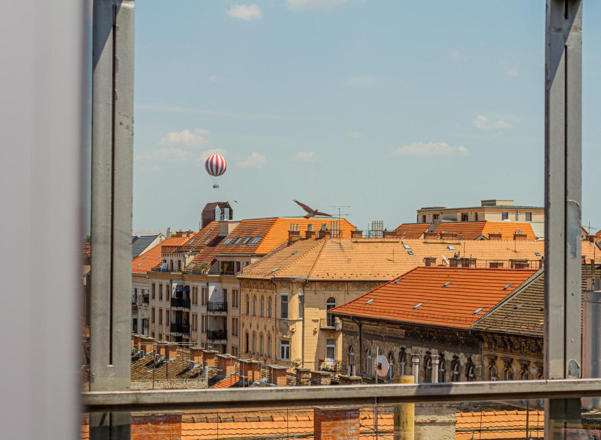 Luxury Apartment With Balcony In Downtown Budapešť Exteriér fotografie