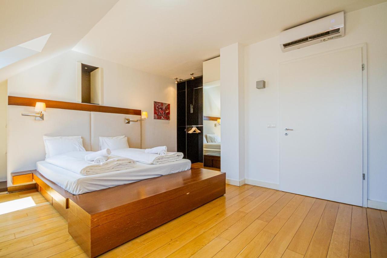 Luxury Apartment With Balcony In Downtown Budapešť Exteriér fotografie