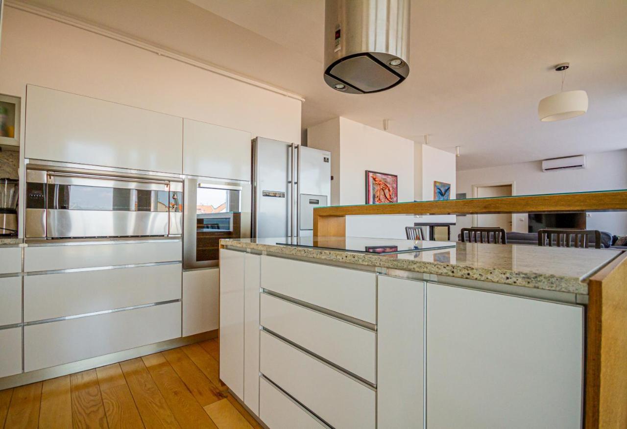 Luxury Apartment With Balcony In Downtown Budapešť Exteriér fotografie