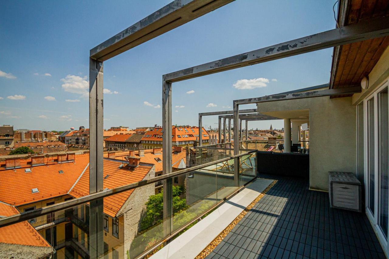 Luxury Apartment With Balcony In Downtown Budapešť Exteriér fotografie