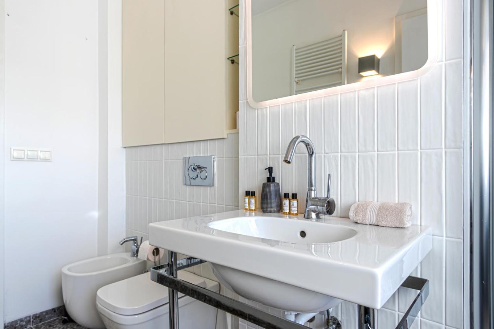 Luxury Apartment With Balcony In Downtown Budapešť Exteriér fotografie