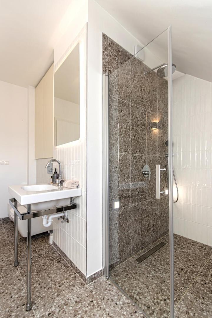 Luxury Apartment With Balcony In Downtown Budapešť Exteriér fotografie